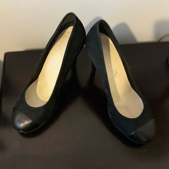 Chanel Shoes - Picture 8 of 14